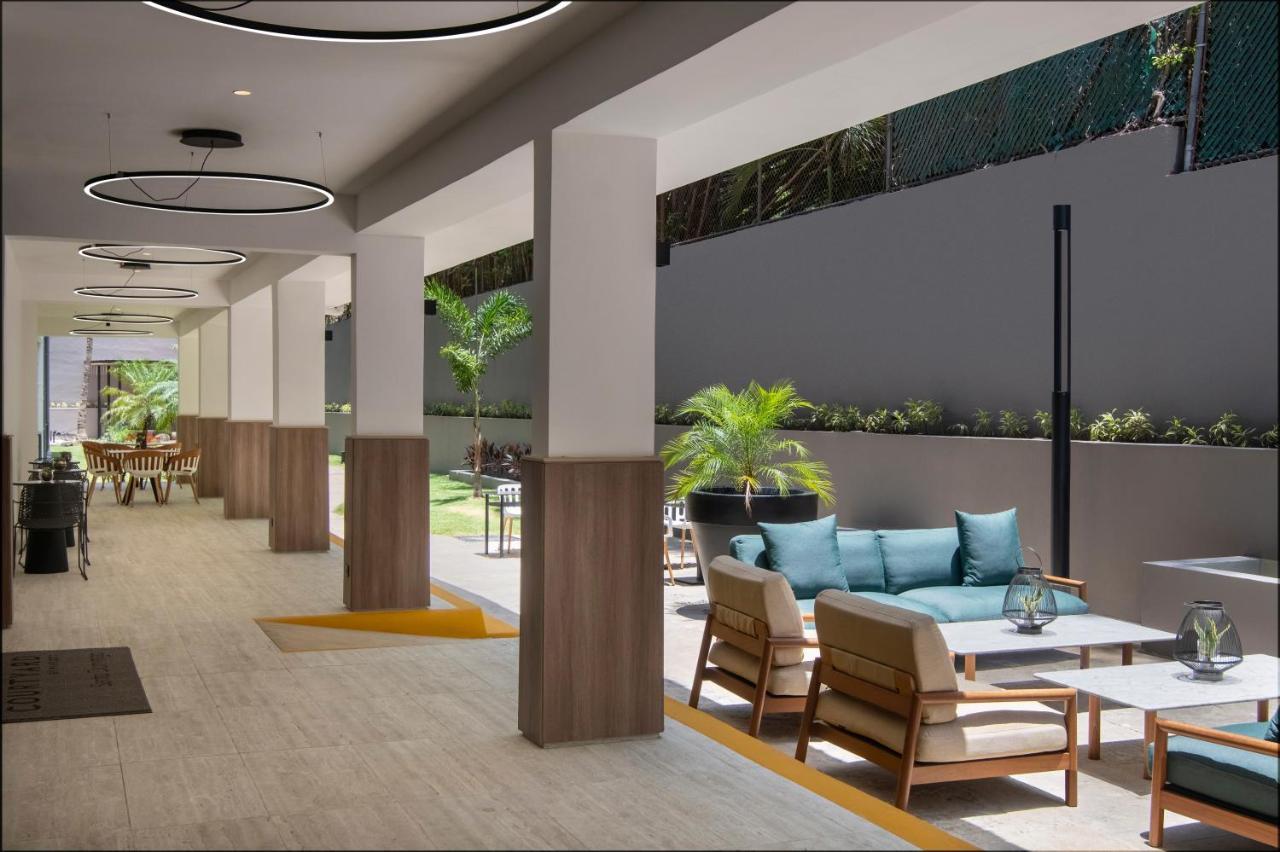 Courtyard By Marriott Santo Domingo Hotel Exterior photo