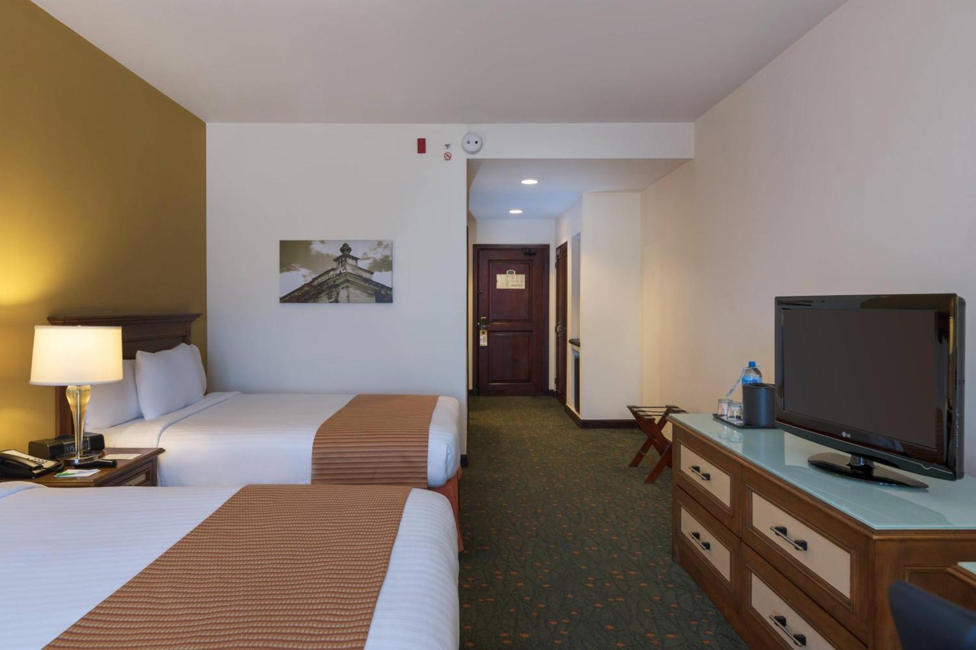 Courtyard By Marriott Santo Domingo Hotel Exterior photo