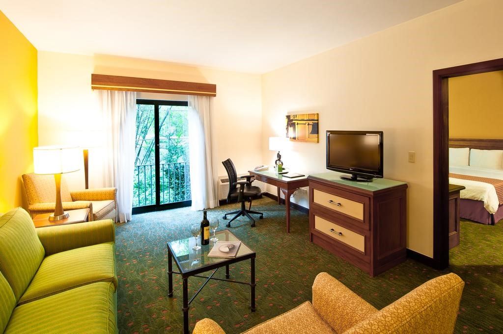 Courtyard By Marriott Santo Domingo Hotel Exterior photo